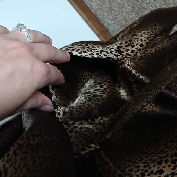 Womens leopard print bath robe - Picture 11 of 14